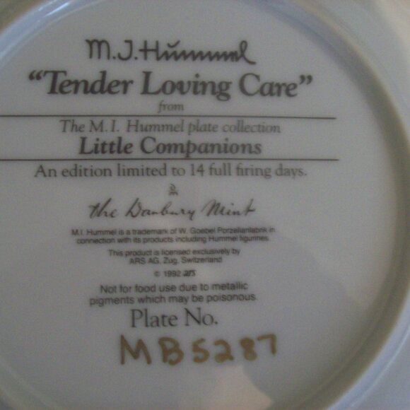 Danbury Mint -M J Hummel Tender Loving Care -Little Companions Collectors Plate - Picture 3 of 3
